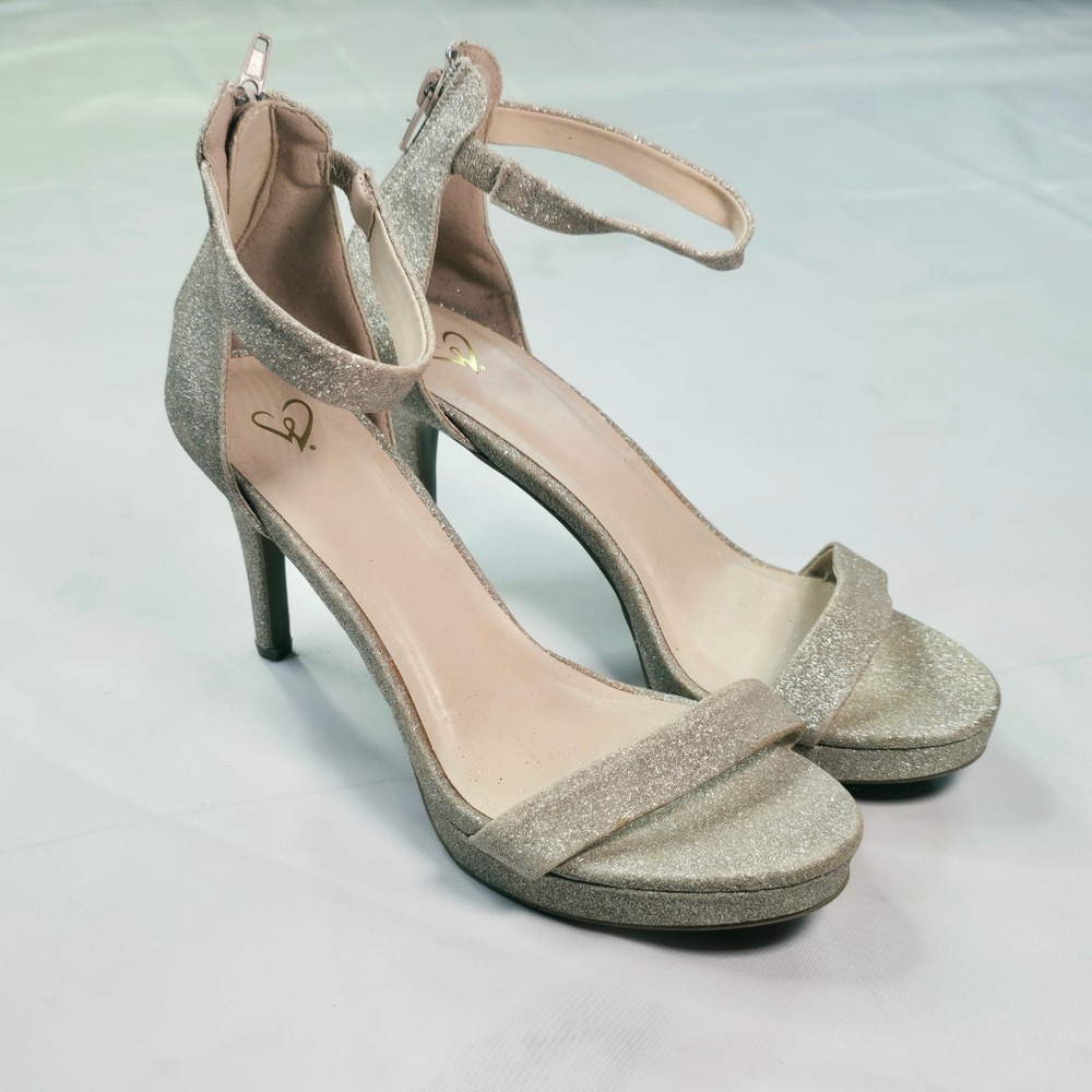 Windsor Women's Glitter Stiletto Heel Sandal Size 8 Silver Formal Ankle Strap